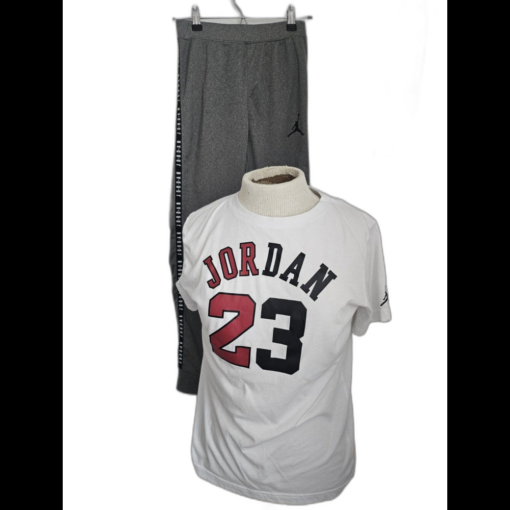 Air Jordan Sweatpants T Shirt Set Unisex L Youth Basketball Jumpman Logo Set.